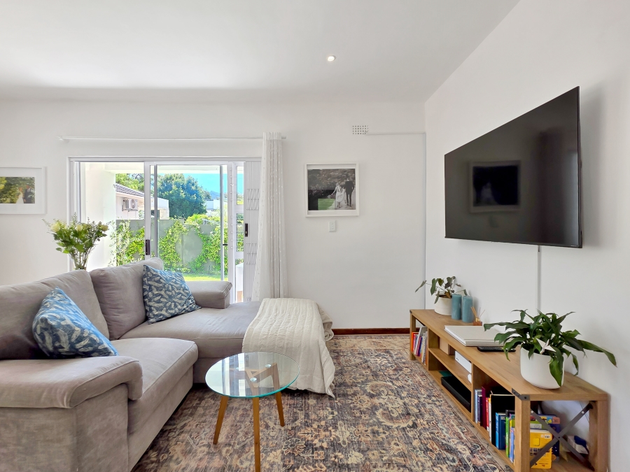 2 Bedroom Property for Sale in Belle Constantia Western Cape